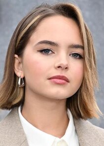 Ryan Kiera Armstrong
as Fern