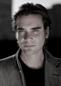 Patrick Rapold
as Yves Diau