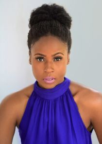 Khalilah Joi
as Detective Angel Young