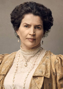 Julia Ormond
as Ruth Wilcox