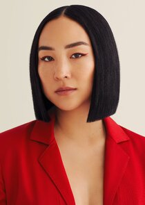 Greta Lee
as Heidi