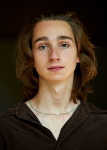 Adrian Greensmith
as Arthur 