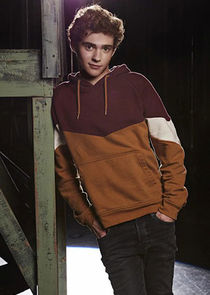 Joshua Bassett
as Ricky Bowen