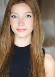 Saylor Bell
as Maddox