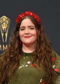 Aidy Bryant
as Emmy Fairfax