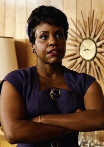 Haneefah Wood
as Shirley Stedman