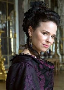 Suzanne Clément
as Madame Agathe