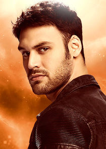 Ryan Guzman
as Carlos Gutierrez