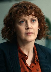 Simone Kirby
as Dr. Mary Malone