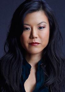 Hettienne Park
as Beverly Katz