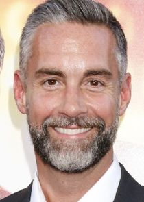 Jay Harrington
as Alec