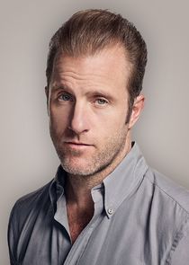 Scott Caan
as Danny 