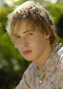 Angus McLaren
as Lewis McCartney