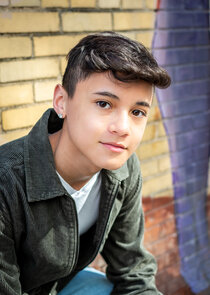 Adrian Matthew Escalona
as Miles Mendelson