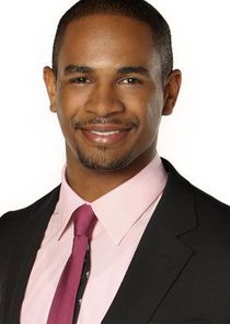 Damon Wayans Jr.
as Brad Williams