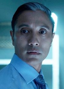 Alain Uy
as Chris Yen