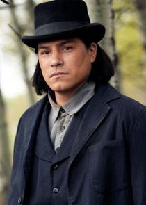 Eddie Spears
as Joseph Black Moon