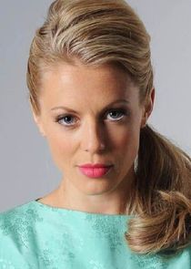 Kelly Adams
as Emma Kennedy