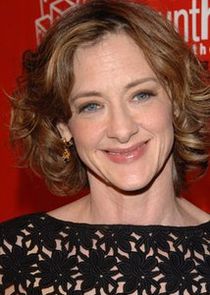 Joan Cusack
as Francine Bunda