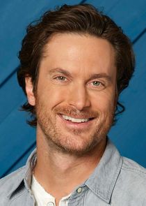 Oliver Hudson
as Martin