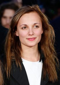 Leila Mimmack
as Laura Campbell