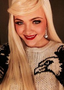 Jodie Hamblet
as Jenny Marshall