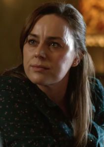 Jill Halfpenny
as Jill Drummond