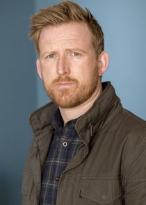 Tom Goodman-Hill
as Joe Hawkins