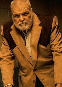 Brian Dennehy
as Sheriff Valentine Otis