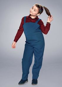 Maddie Dixon-Poirer
as Casey Swallow