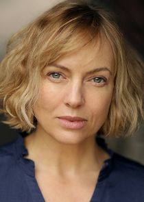 Lisa Kay
as Carol Cassidy