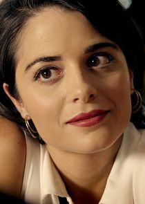 Stephanie Leonidas
as Chloe Koen