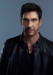 Dylan McDermott
as Duncan Carlisle