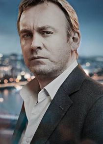 Philip Glenister
as Harry Venn