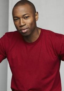 Robbie Jones
as Lewis Flynn