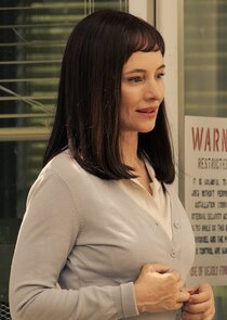 Madeleine Stowe
as Ingrid Kersh