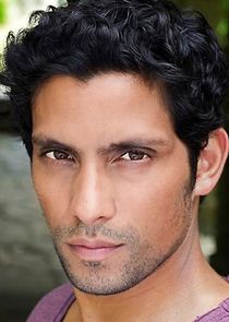 Shane Zaza
as Nikhil Kapoor