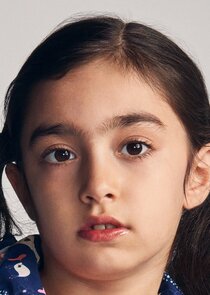 Tara Moayedi
as Sarah Malik