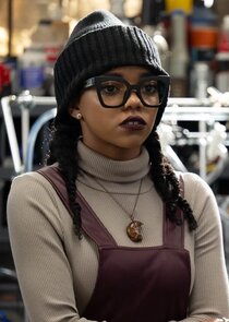 Regan Aliyah
as Zelma Stanton