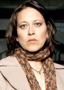 Nicola Walker
as Ruth Evershed