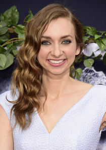 Lauren Lapkus
as Coca