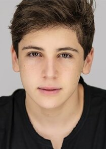 Aydan Calafiore
as Zeke Calogero