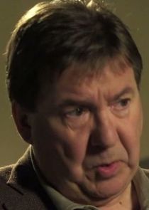 Rémy Girard
as Claude Lesage