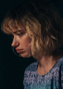 Imogen Poots
as Joy Hanks