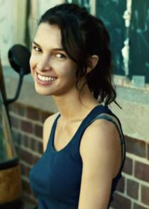 Denyse Tontz
as Elena Marquez