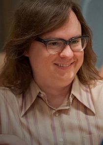 Clark Duke
as Ron Shack