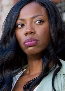 Yvonne Orji
as Molly Carter