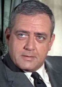 Raymond Burr
as Robert Ironside
