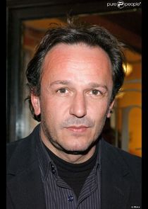 Arnaud Viard
as Jean-Marie Balestre