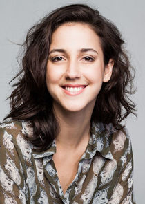 Camila Márdila
as Viviane Senna